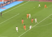 ⚽足协杯半场：李帅、奇塔迪尼破门，彭欣力错失空门，海港暂2-0泰山
