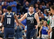🏀NBA战报：东欧组合贡献59分，迪克空砍27分，独行侠125-118猛龙