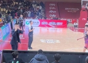 媒体人：CBA对辽宁&浙江就“四冠手势”一事提出书面警告⚠️