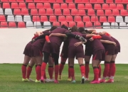 正在广东肇庆集训的中国女足与广东佛山U15男足战成0-0