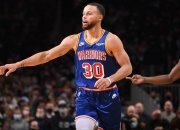 🌟NBA新赛季球员薪资排名：库里5580万榜首&约基奇次席 詹姆斯第14